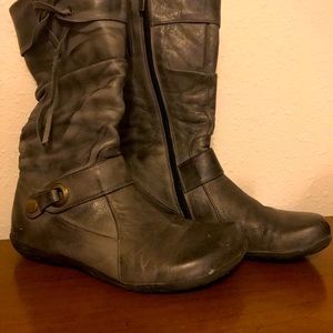 Leather boots